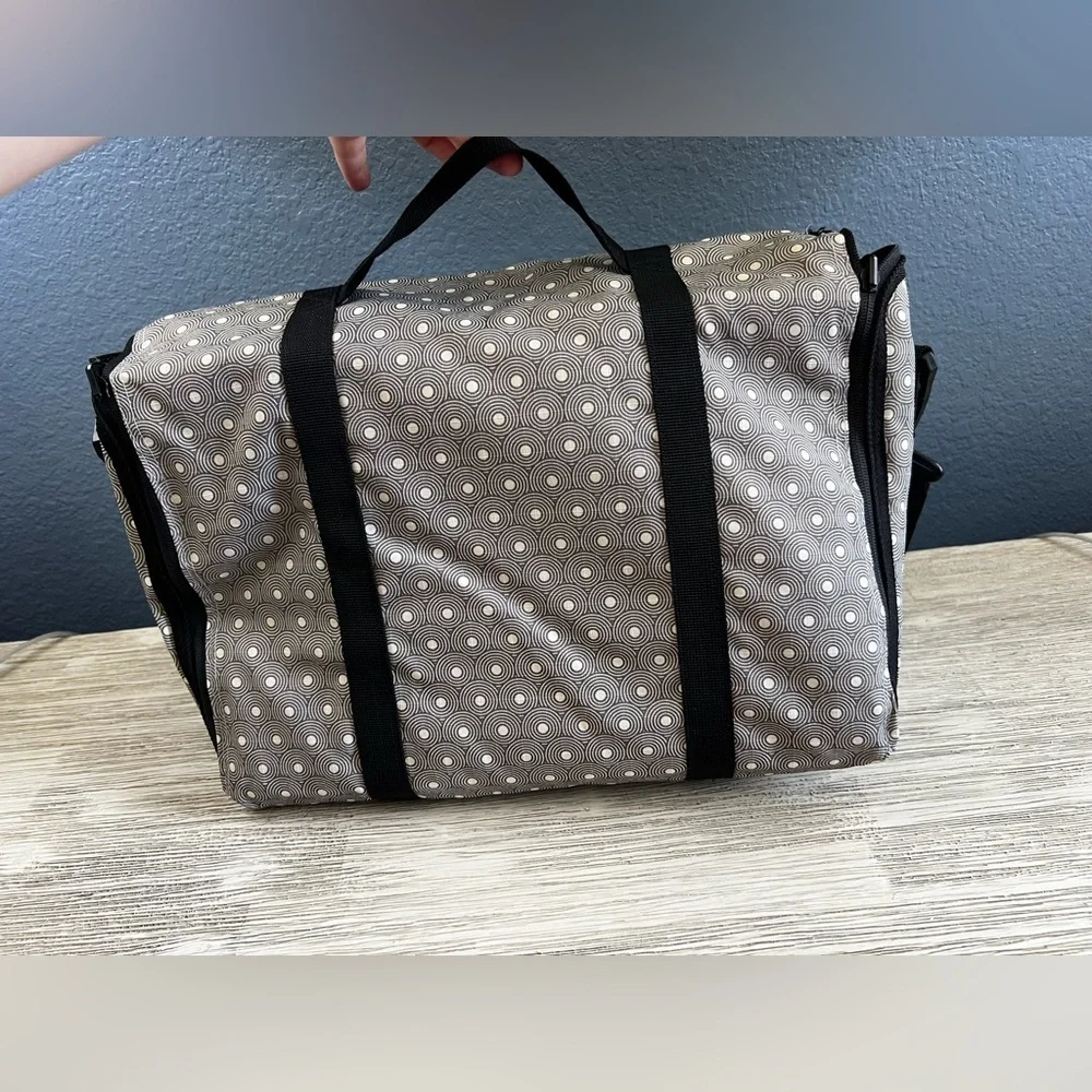 🆕 ZipIt Pink Reversible Laptop Messenger Bag